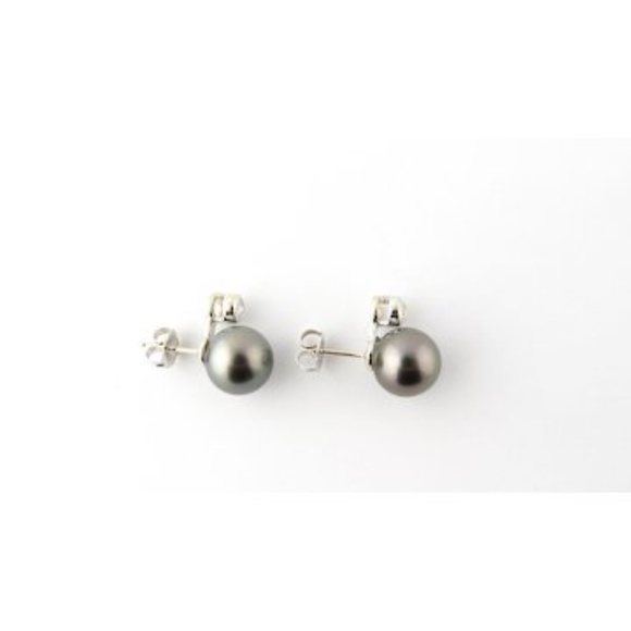 Vintage 14 Karat White Gold Black Pearl and Diamond Earrings #3318 - Picture 6 of 7